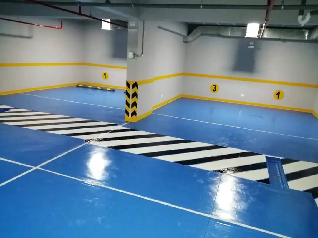 Reparación y pintado de estacionamientos (parking)